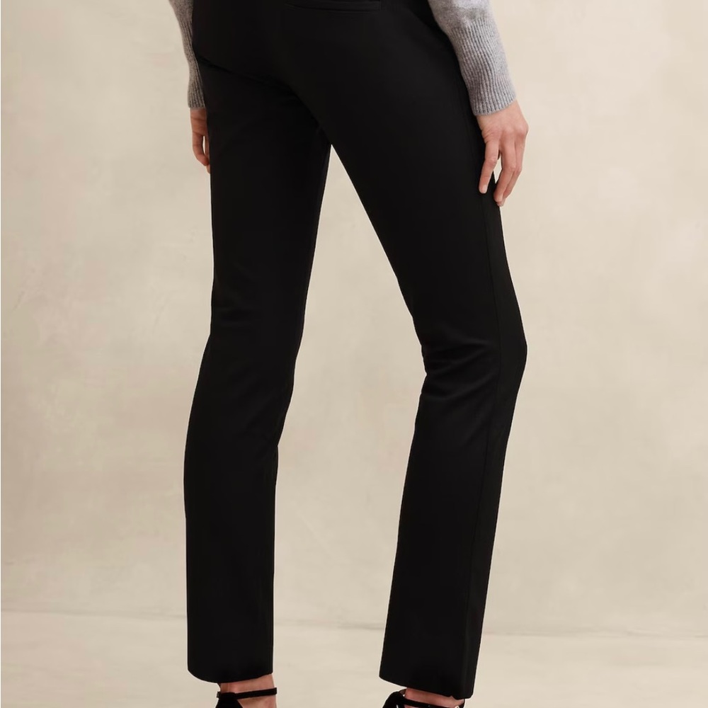 NWT - Navy- Banana Republic Sloan Pant - Mid Rise Slim Ankle- Size 12